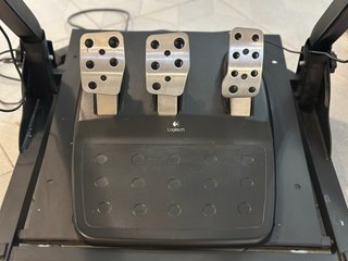 Logitech G27 + cambio en H + pedalera + cockpit