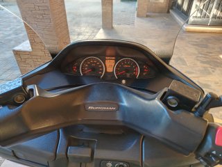 Suzuki Burgman 400 azul - Impecable