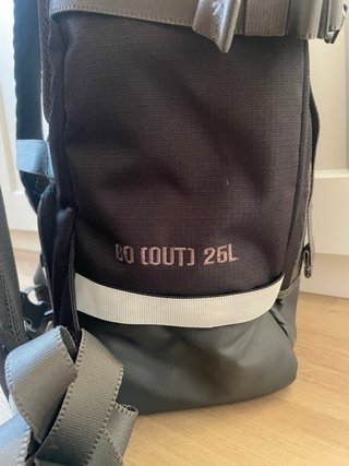 Mochila Eastpak Out camera negra/gris