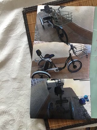 Bicicleta eléctrica con cesta
