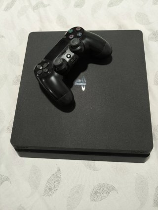 PS4 Slim 1TB Negra