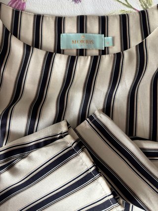 Blusa Morris Talla S Rayas Beige y Negro