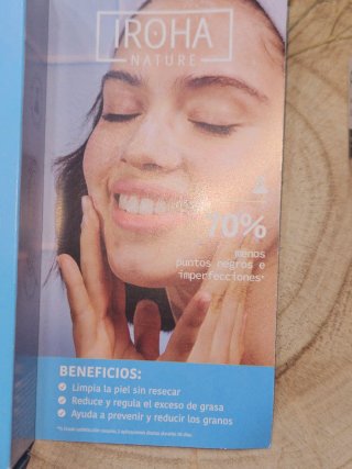 Lote Iroha Nature Gel Limpiador y Primaderm