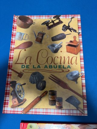 3 libros de cocina, La cocina de la abuela, etc
