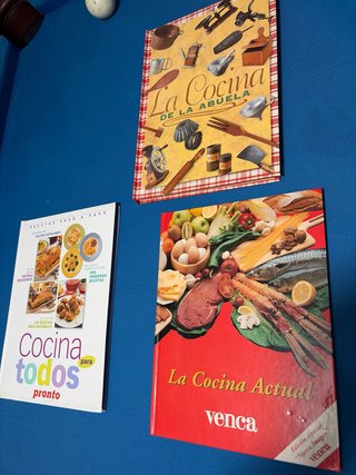 3 libros de cocina, La cocina de la abuela, etc