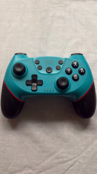Nintendo Switch + Controller Pro + Accessori