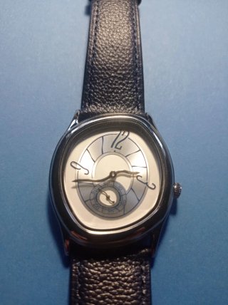 Reloj Cuarzo Ultrafino Asimétrico