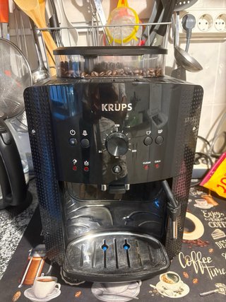 Cafetera Krups Negra con Molinillo