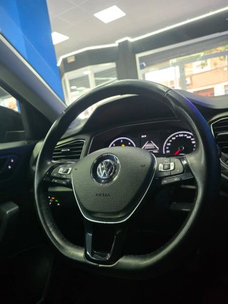 Volkswagen T-Roc 2019