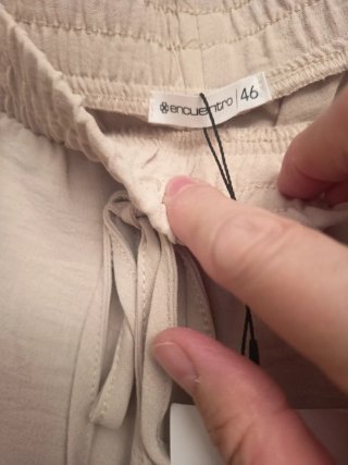 Pantalón beige de vestir
