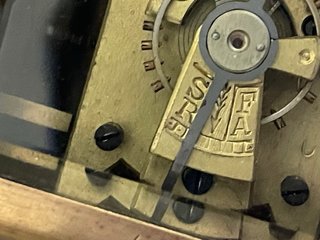 Orologio da tavolo antico in ottone