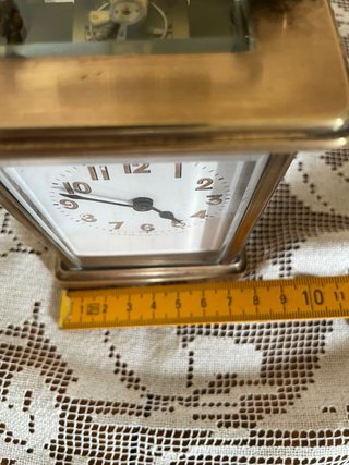 Orologio da tavolo antico in ottone