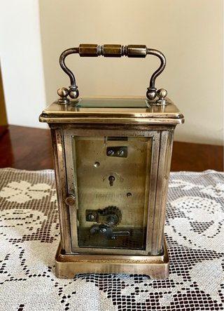 Orologio da tavolo antico in ottone