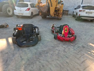 Kart de Competición Rojo con Número 4