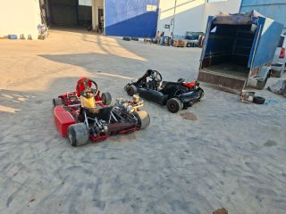 Kart de Competición Rojo con Número 4