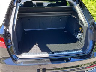 Audi A4 avant 35 TDI Sline S tronic Blackline