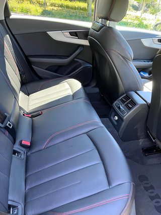 Audi A4 avant 35 TDI Sline S tronic Blackline