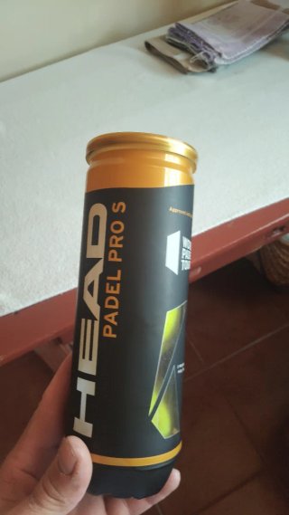 Funda y Raqueta Pádel  Negra con 12 pelotas