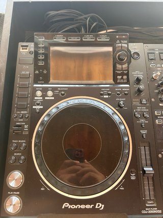 Pioneer CDJ-2000NXS2 Set + DJM 900NXS2 +flightcase
