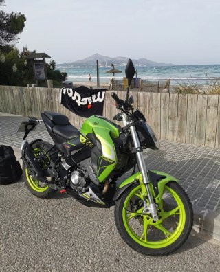 Keeway 125cc Naked Manual Verde/Negra