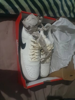 Zapatillas Nike Blancas y Marrones
