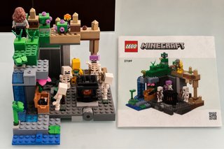 LEGO Minecraft Cueva de los Esqueletos 21189