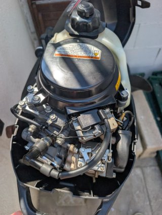Barca FunYaK+Suzuki 2.5+Motor Eléctrico+remolque