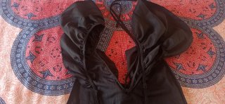 Bañador negro mujer volantes