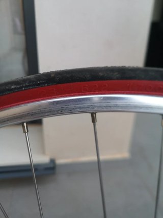 Bicicleta de carretera Concorde rosa