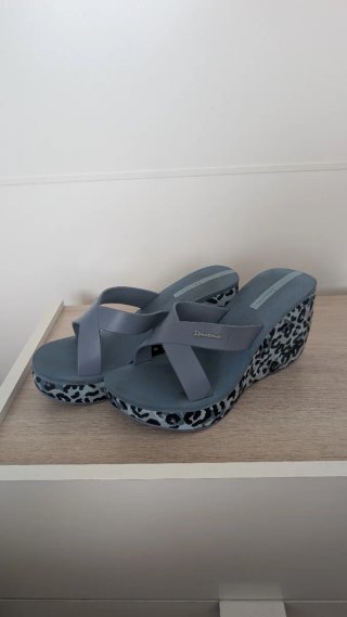 Sandalias Mujer Ipanema cuña estampado animal