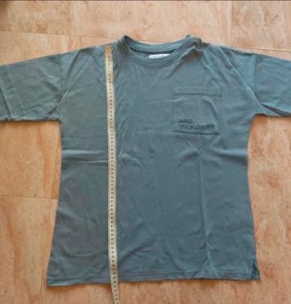 Camiseta gris con bolsillo Talla 11-12
