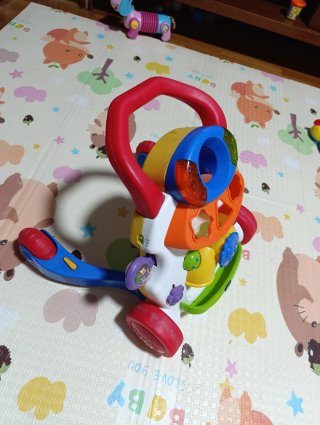 Taka caminador Chicco musical