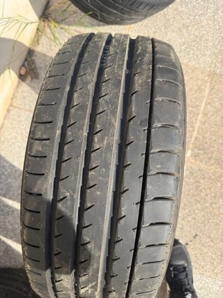 Neumático suelto YOKOHAMA 225/45/17