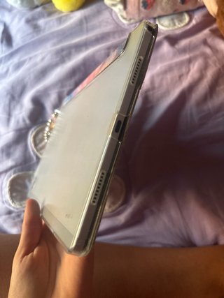 tablet NUEVA con funda y cargador
