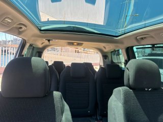 Peugeot 5008 2013