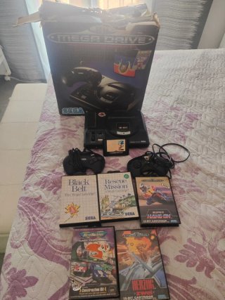 Sega Mega Drive con 6 juegos