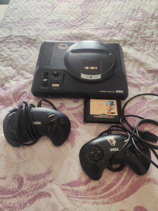 Sega Mega Drive con 6 juegos