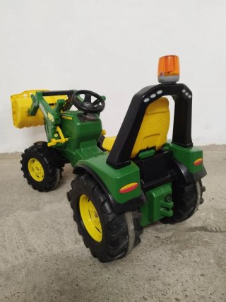 Tractor John Deere 8400 a pedales + remolques