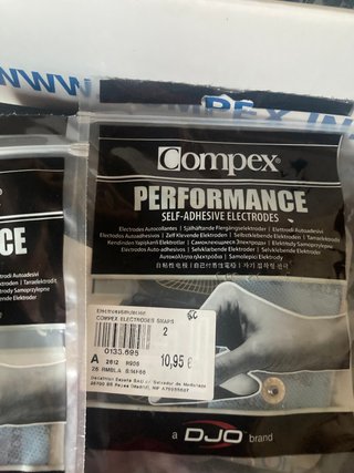 Estumulador muscular Compex mi-performance.