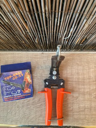 Grapadora manual para enrejados