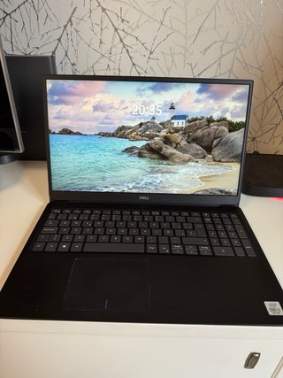 Dell Vostro 5590