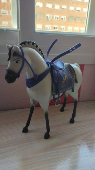 Muñecas Elsa y Anna Frozen 2 + Caballo de Anna