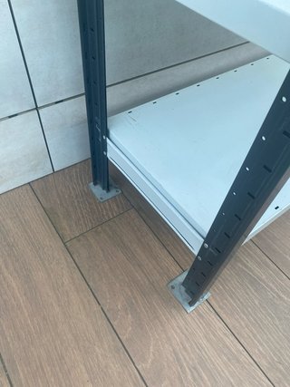 Estantería metálica