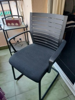 Dos Sillones de Hierro Cromado,35 eur.Buenos.