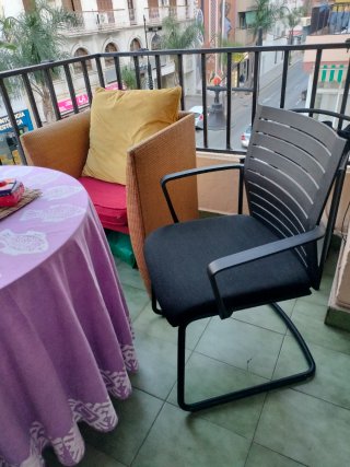 Dos Sillones de Hierro Cromado,35 eur.Buenos.