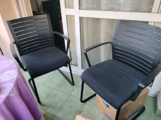 Dos Sillones de Hierro Cromado,35 eur.Buenos.