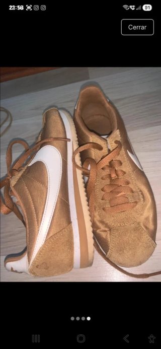 Zapatillas Nike Cortez Marrones y Doradas