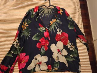Camisa Zara cuello pijamero estampado floral