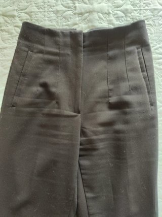 Pantalón vestir tiro alto Zara negro