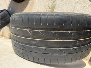 Pareja neumáticos Bridgestone 245/40/17